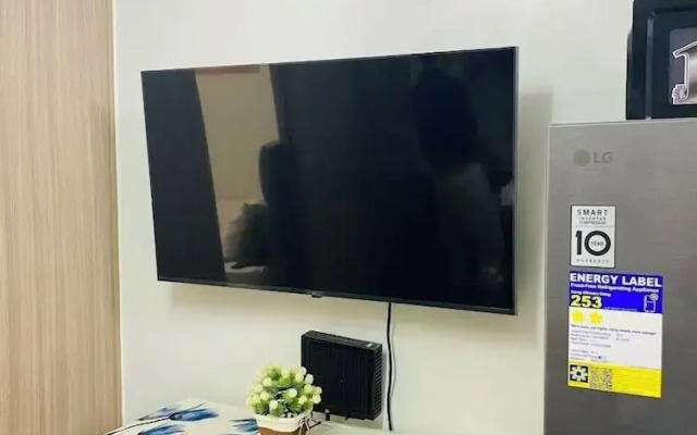 Shore 2 Tower 2 Unit 706