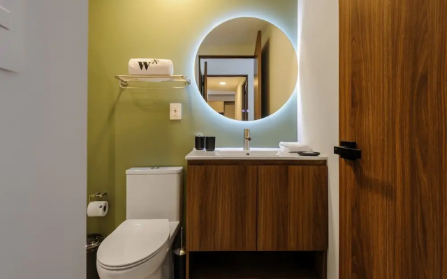 w Striking 2BR in the Heart of San Rafael