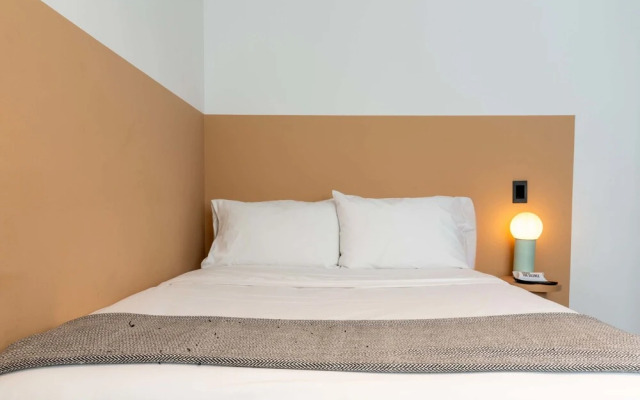 w Stunning 3BR With Terrace in Laureles