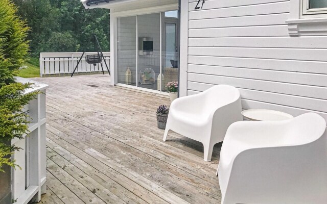 Stunning Home in Lindesnes With 4 Bedrooms and Sauna