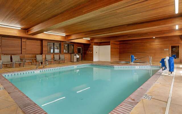 Best Western Cascade Inn & Suites