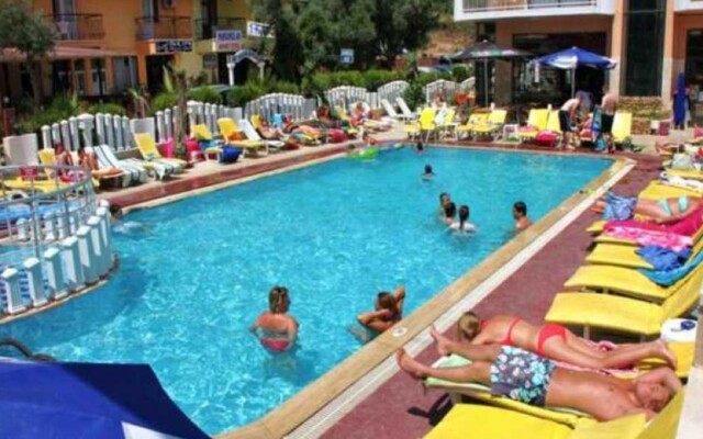 Mutlu Apart Hotel