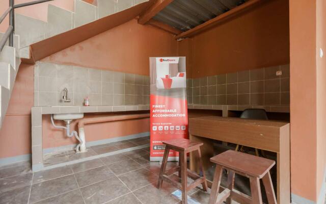 Formerly RedDoorz Syariah @ Bulak Kapal