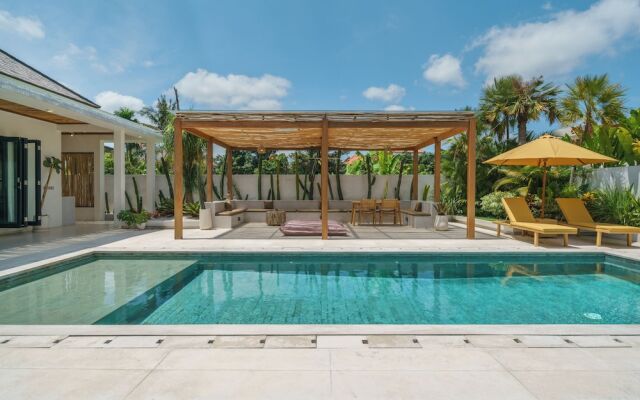 Villa Air - 2BR Villa in Pererenan