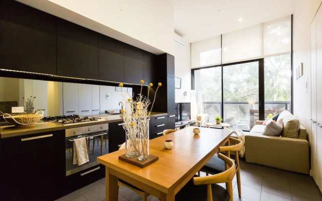 GEORGE, 1BDR North Melbourne Apartment
