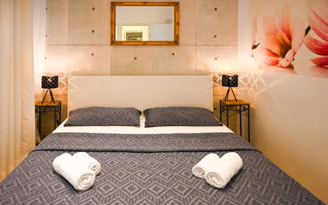 Bright Apartment Mariahilf