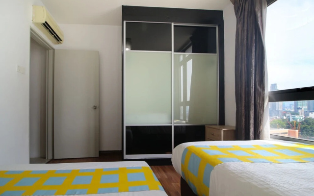 OYO Home 572 Classy 2 Bedroom Taragon Puteri
