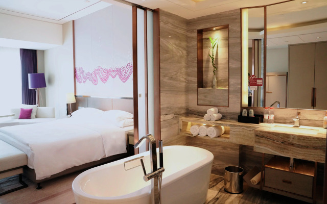 Crowne Plaza Yibin by IHG