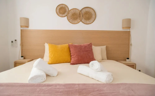 Terrace Retreat -stay in the Heart of Sitges