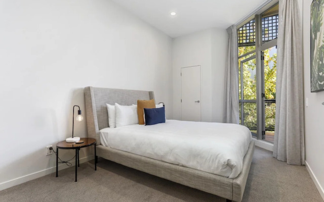 Hobson Quay Apartments by Urban Rest