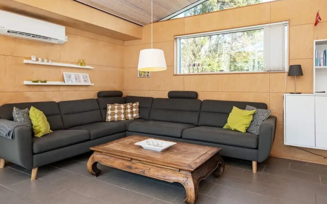 12 Person Holiday Home in Logstor-by Traum