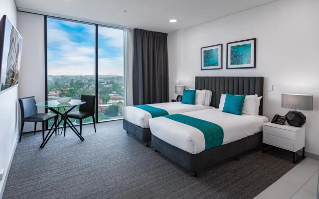 Essence Suites Taringa