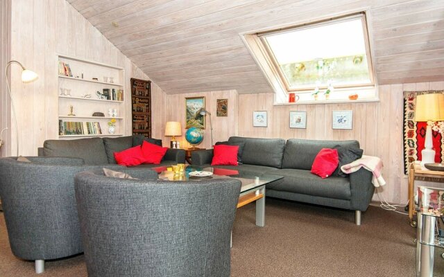 Spacious Holiday Home in Sikleborg With Roofed Terrace