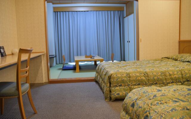 The Gran Resort Elegante Awajishima