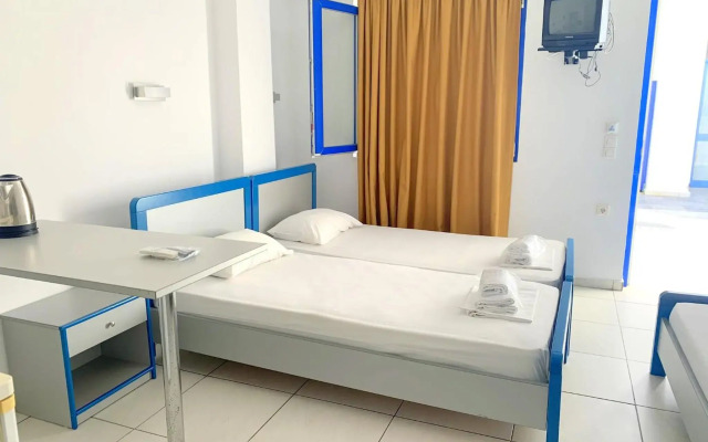 Kassavetis Center - Hotel Studios & Apartments