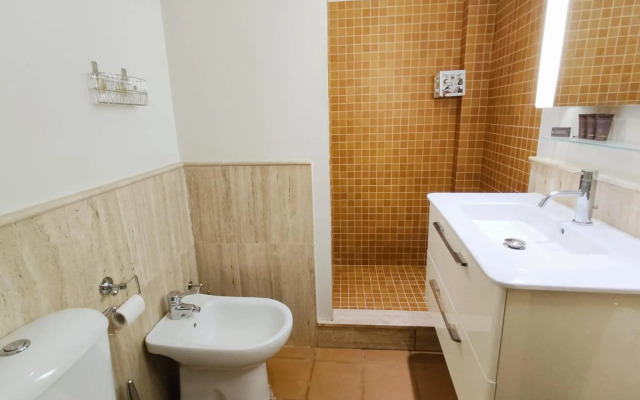 Bright Apartment at Santa Cruz 4 pax Parking Opc