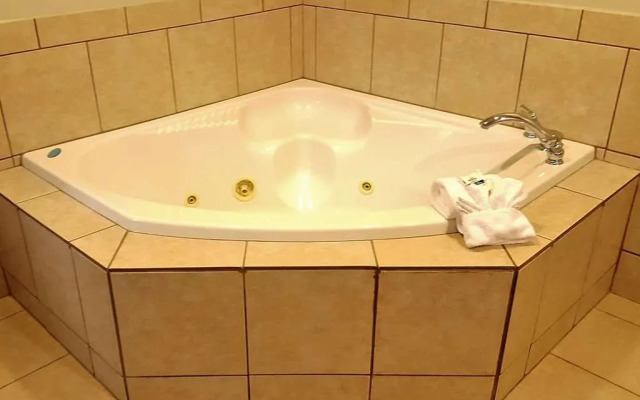 Microtel Inn & Suites By Wyndham Bellevue/Omaha