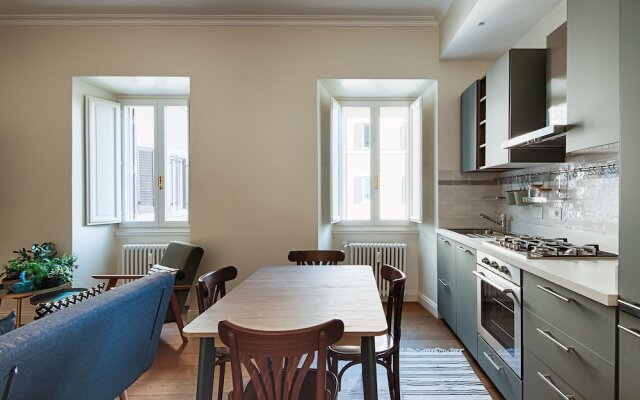 Auditorium Elegant Apartment