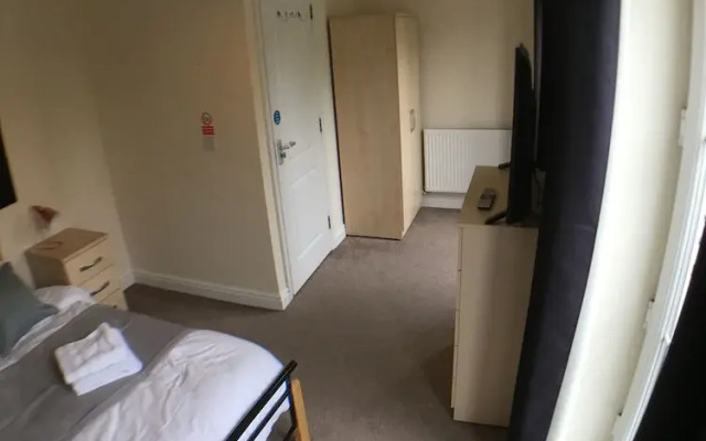 Blackberry House - Sleeps 6 with Parking and Netflix TV