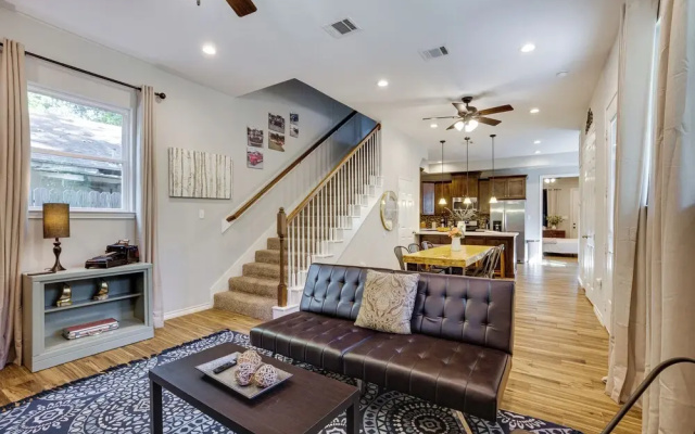 Pet-friendly Tomball Home: Walk to Main Street!