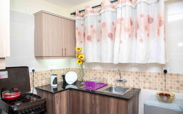 Zoya - Homely 1 Bdrm Apartment