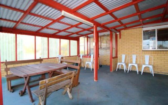 Bombora, 3/4 East Street