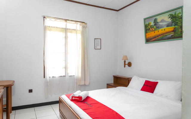 RedDoorz @ Hotel Damanaka Pangalengan