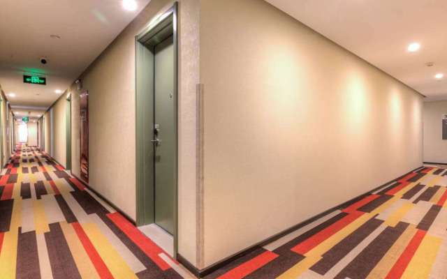 Ibis Xian Hi-Tech Zone No.7 Keji Rd Hote
