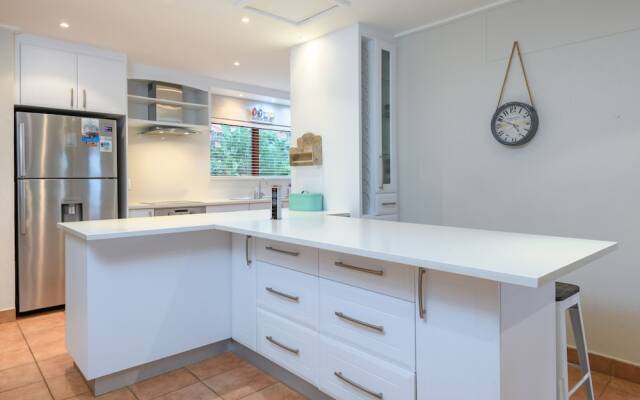 San Lameer Villa Rentals 14105