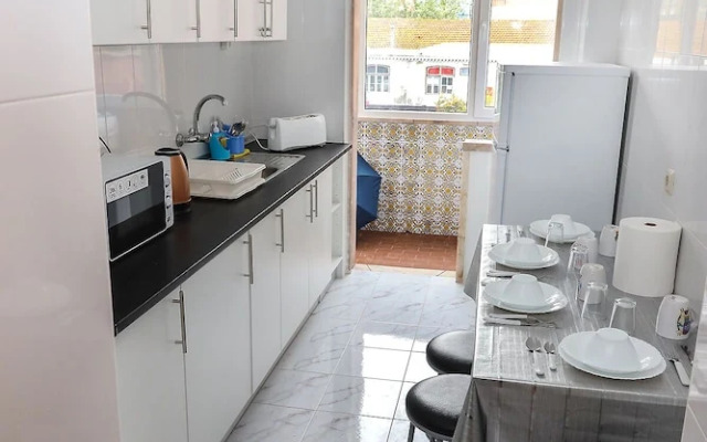 Lisbon Home Host - Hostel