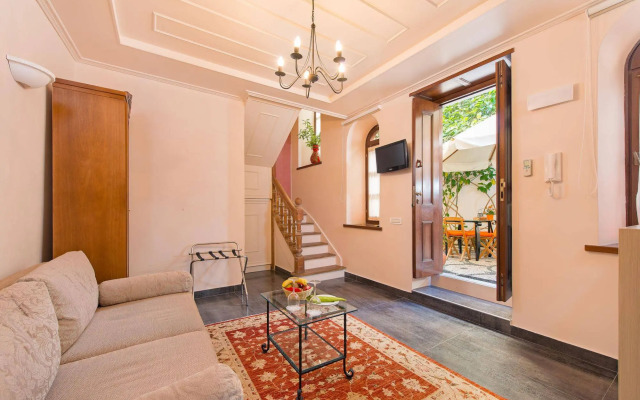 Rodos Niohori Elite Suites