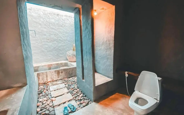 Avartarn Miracles Hotel