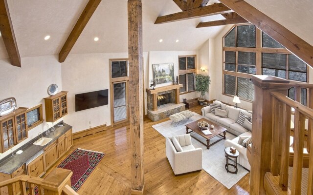 803 Holden Rd. 5 Bedroom Home by RedAwning