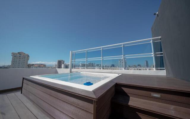 Sdq, Gym, Pool, 1br 2B, Downtown F7