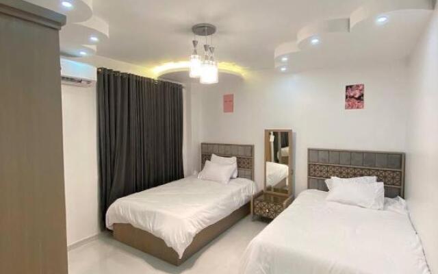 Luxury 3 bedroom Apartment with a great Seaview