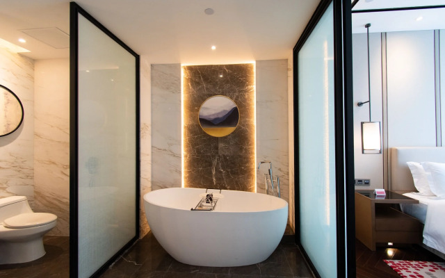 Ramada Plaza Wyndham Wenzhou Cangnan