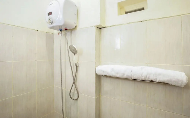 Eirini Family Homestay by OYO Rooms