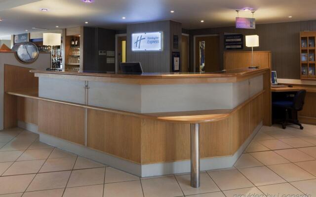Holiday Inn Express London Luton Airport by IHG