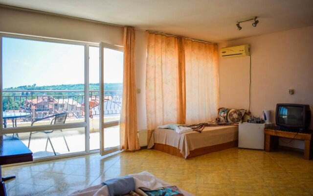 Guest house Eos