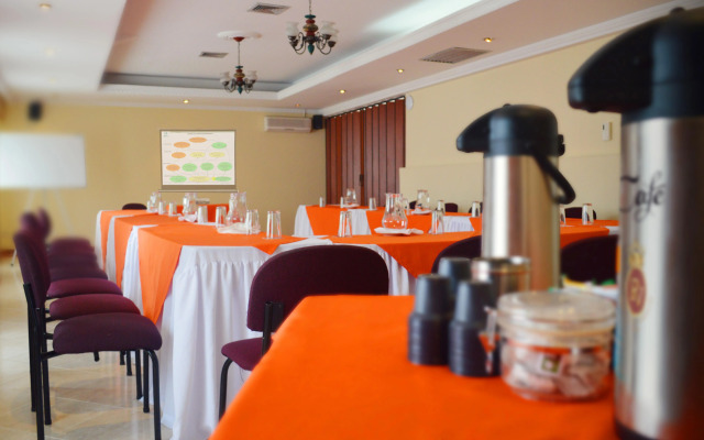 Hotel Plaza Versalles