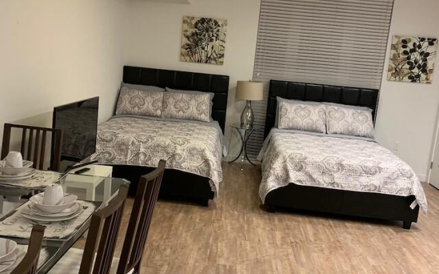 Hollywood Sweet Place