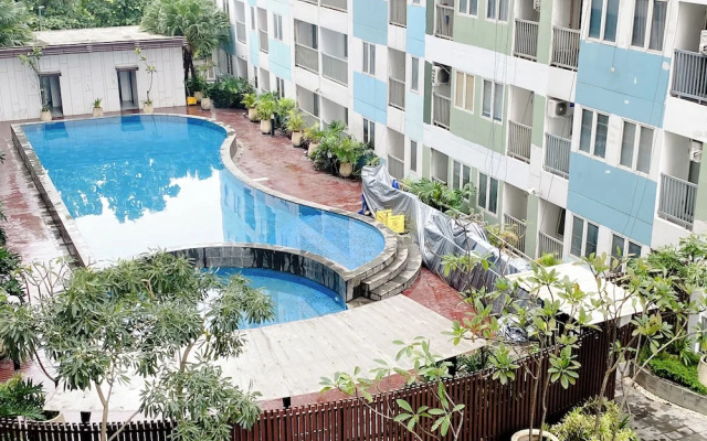 Cozy Living Studio Grand Sentraland Karawang Apartment