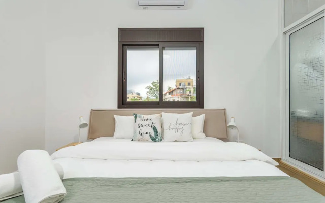 Vista 2-Bedroom Apartment in Batroun