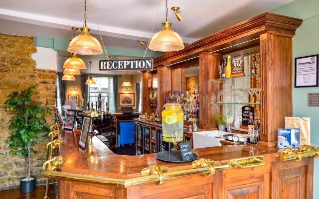 The George Hotel
