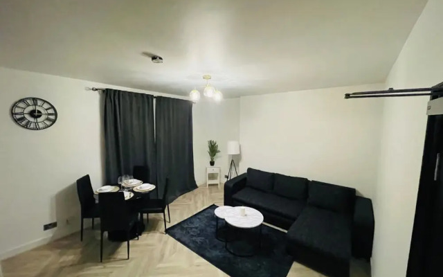 Oxford Charm Apartment-comfort in Prime Location