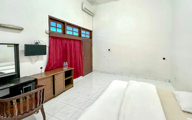 OYO 759 Hotel Dewi Sri