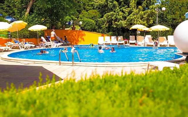 Briz 2 Hotel