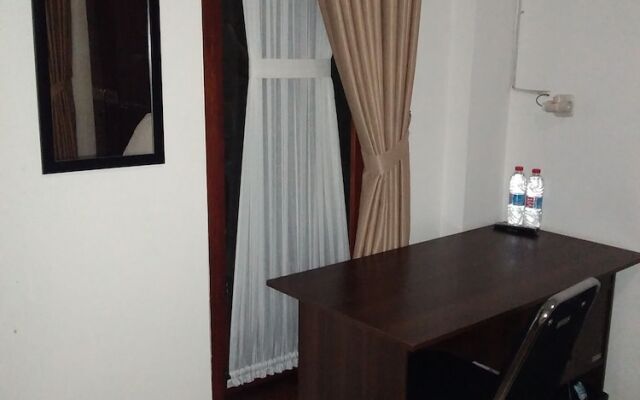 Rumah Sarwestri B&B