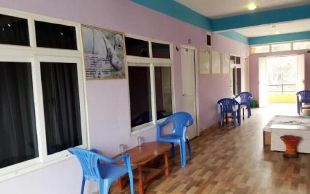 Hotel Rhinoceros - Homestay