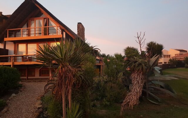 Dreamland Beach House at Supertubes